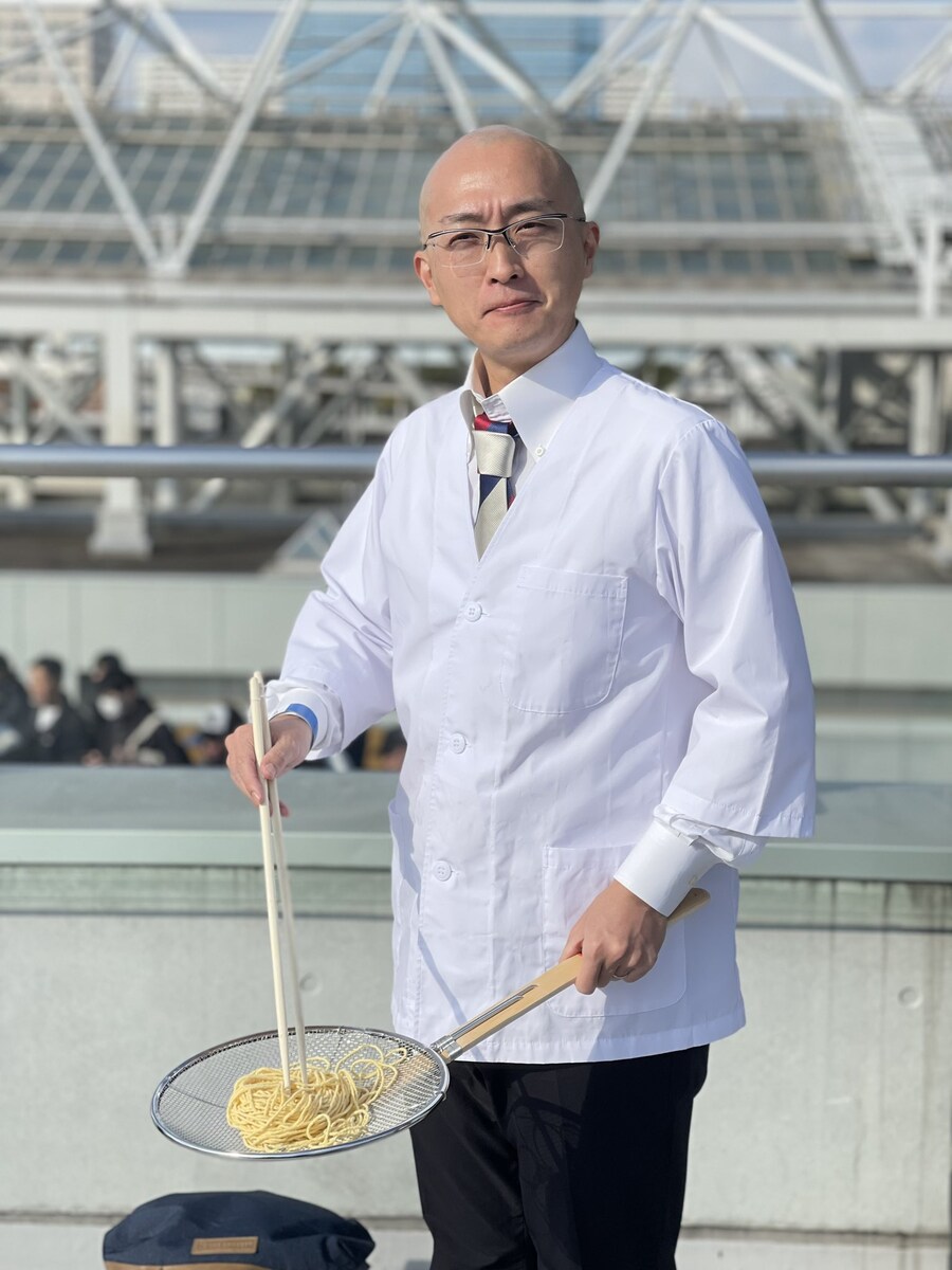 코미케에 라면 끓이러온 라면대머리_1.jpg