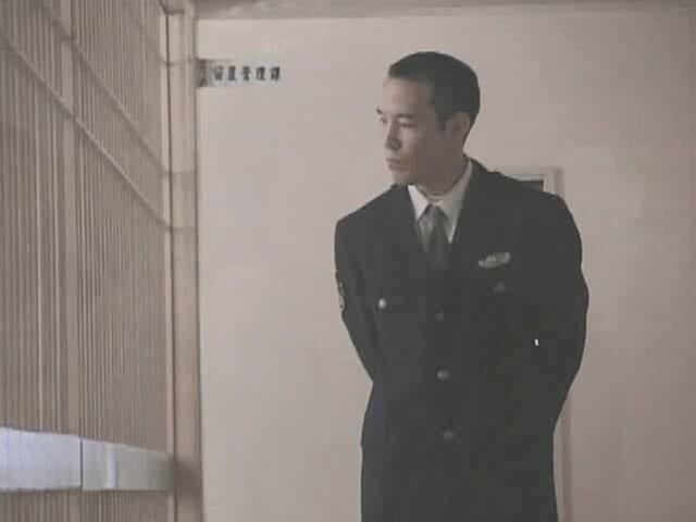 여자와의 성관계 비디오를 찍어서 돈을 갈취하던 경찰의 최후_32.jpg