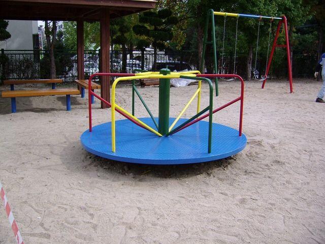 지금은 사라진 초등학교 놀이기구_5.jpg
