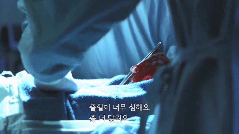 권총 암살을 당한 여경찰의 최후_9.jpg