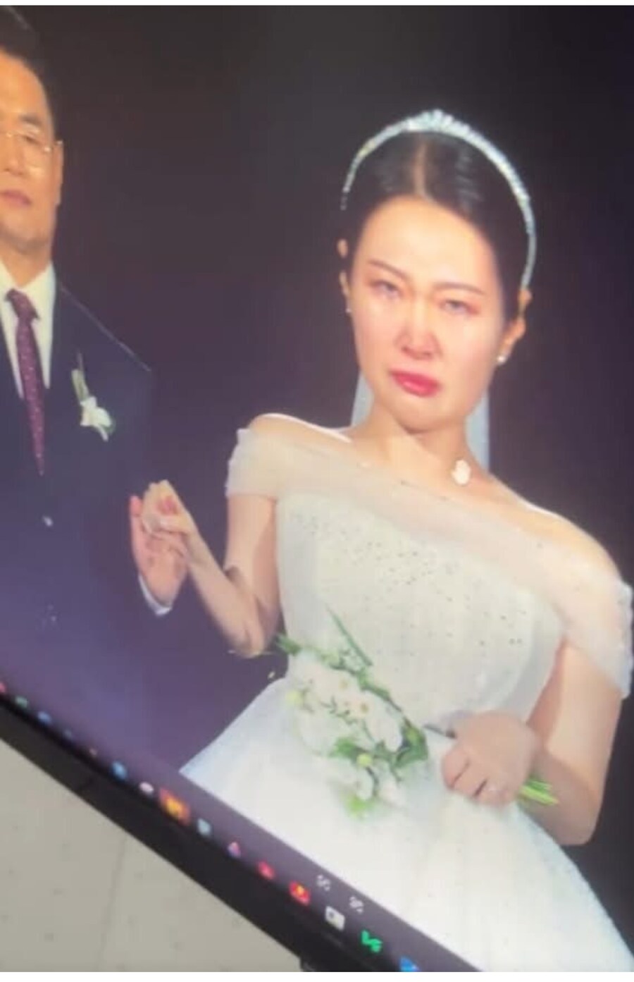 결혼식때 억지로 눈물 참으면 안 되는 이유_1.png