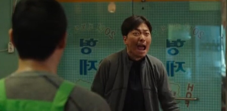 케데헌 조회수 그래프는 진짜 경이적이네_2.jpg