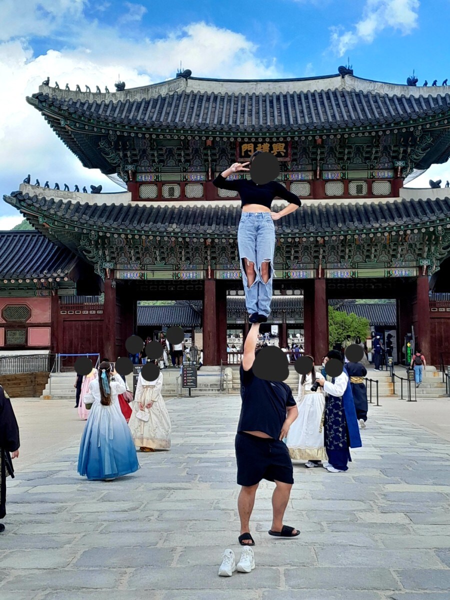 경복궁 갔다 목격한