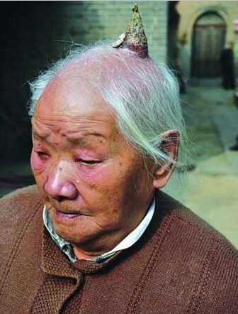 약혐]머리에뿔 난 사람들_4.jpg