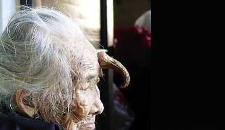 약혐]머리에뿔 난 사람들_5.jpg