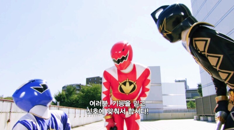 노상방뇨하는 파워레인저_10.jpg