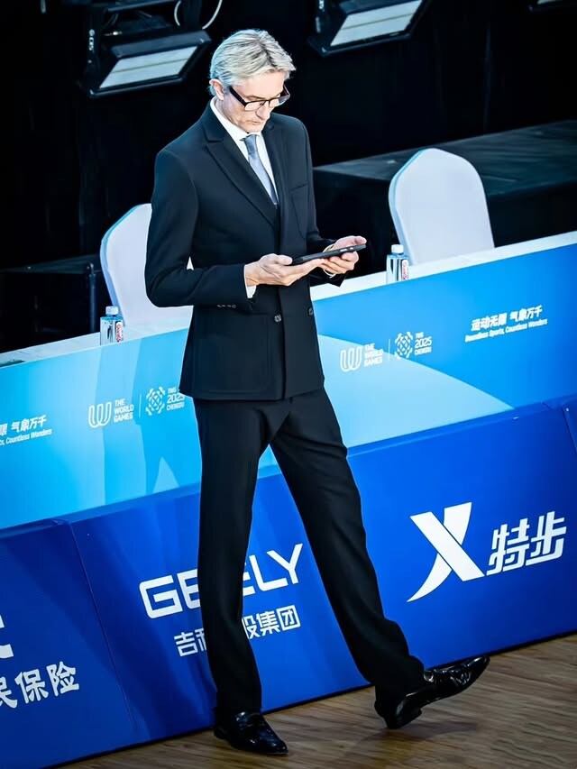 중국에서 난리난 세계 라틴댄스 대회 심판관_1.jpg