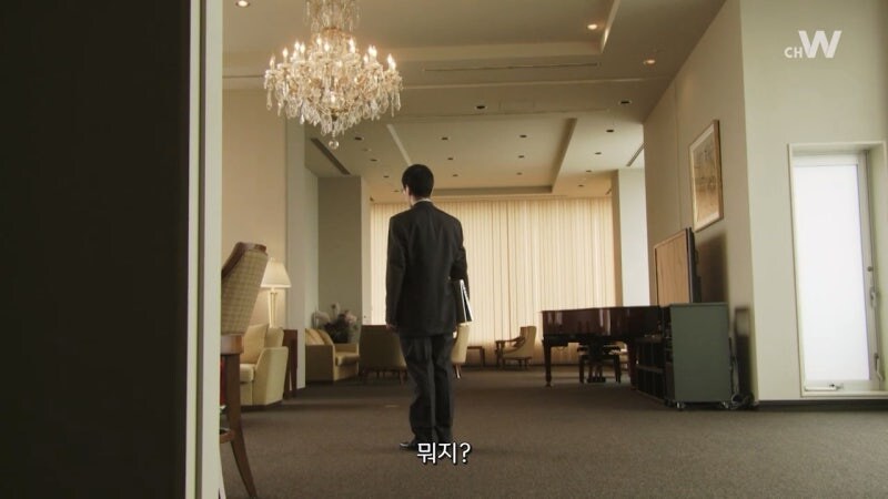 인간세계를 장악한 마왕을 죽이러가는 용사들_3.jpg
