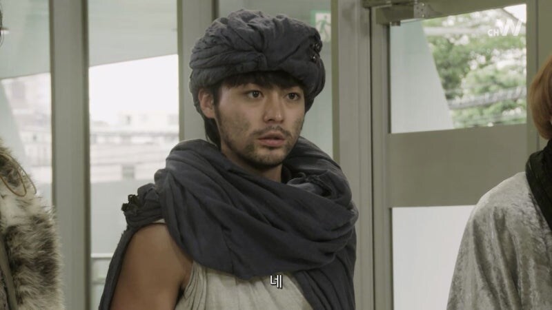 인간세계를 장악한 마왕을 죽이러가는 용사들_30.jpg
