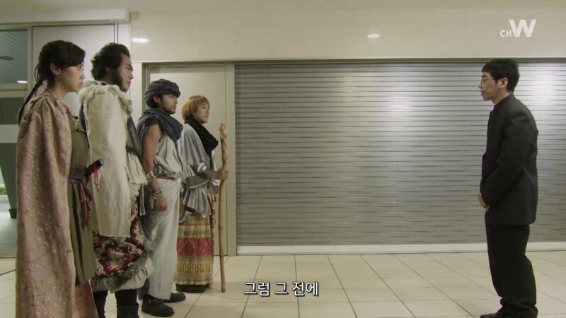 인간세계를 장악한 마왕을 죽이러가는 용사들_38.jpg