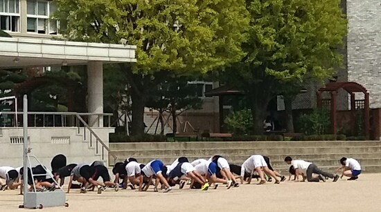 지금 10대들 부모세대가 학교에서 겪은 일들_17.jpg