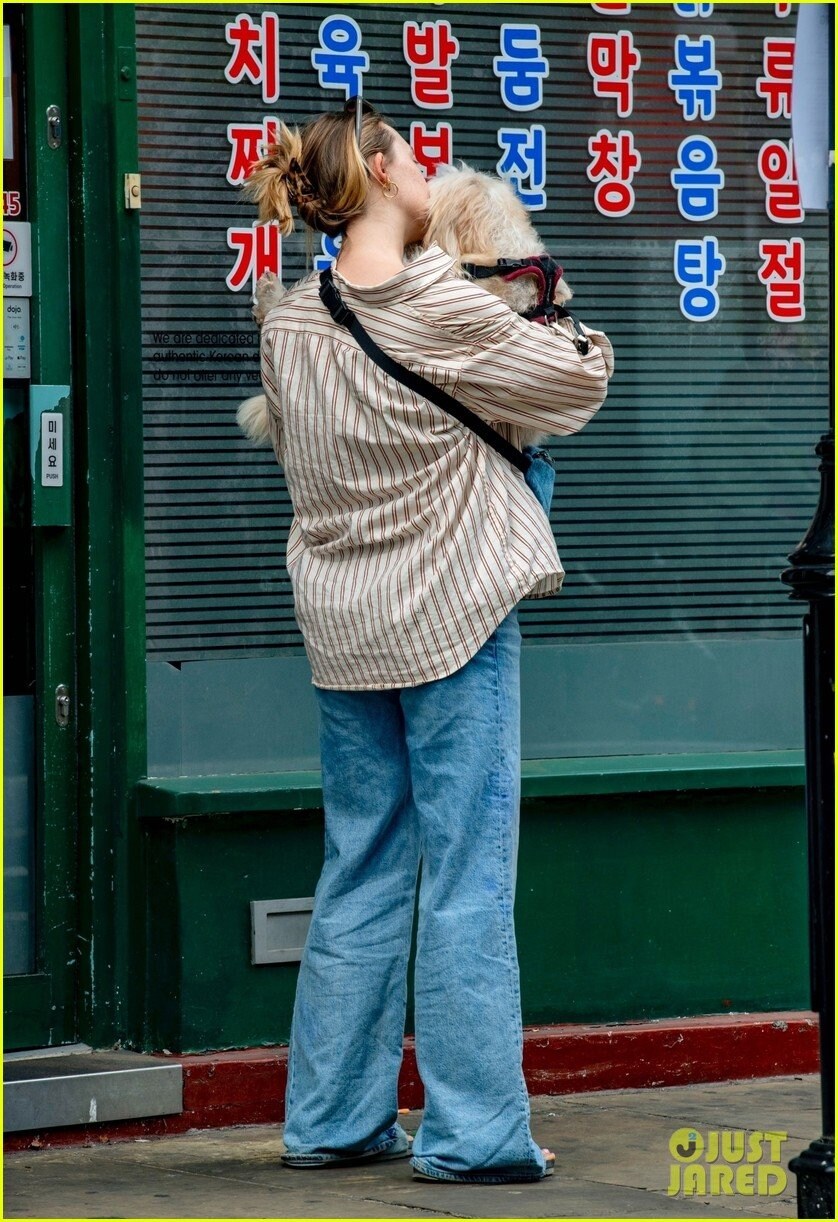 유명 할리우드 여배우가 내한했는데 아무도 모름_2.jpg