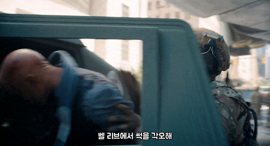 히어로 세계관의 공통적인 문제점_2.jpg