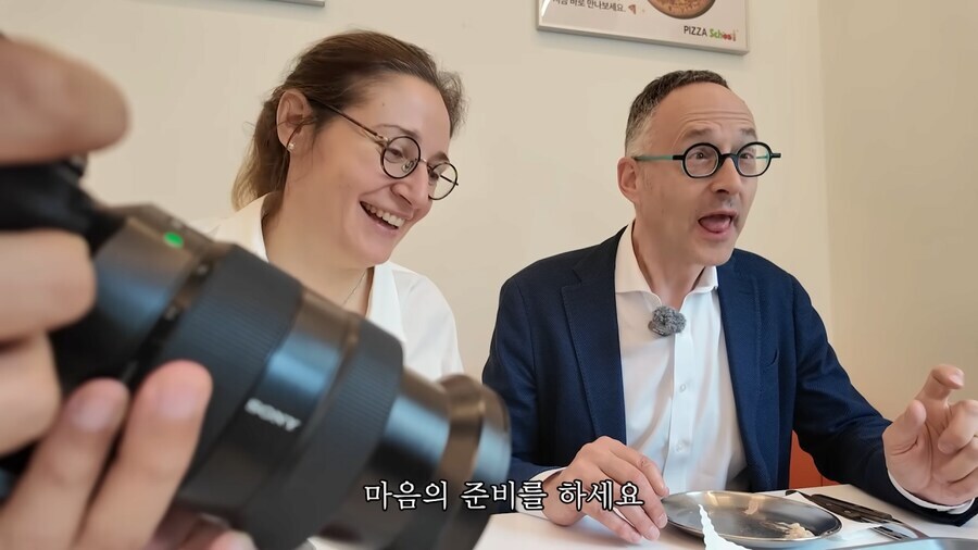 자랑스런 k문화 츄라이중인 미슐랭스타쉐프_15.jpg