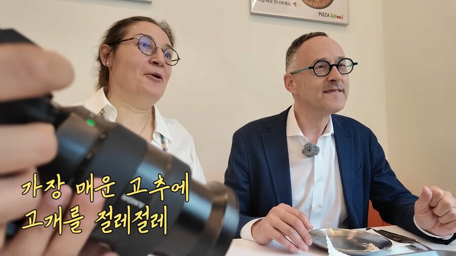 자랑스런 k문화 츄라이중인 미슐랭스타쉐프_16.jpg