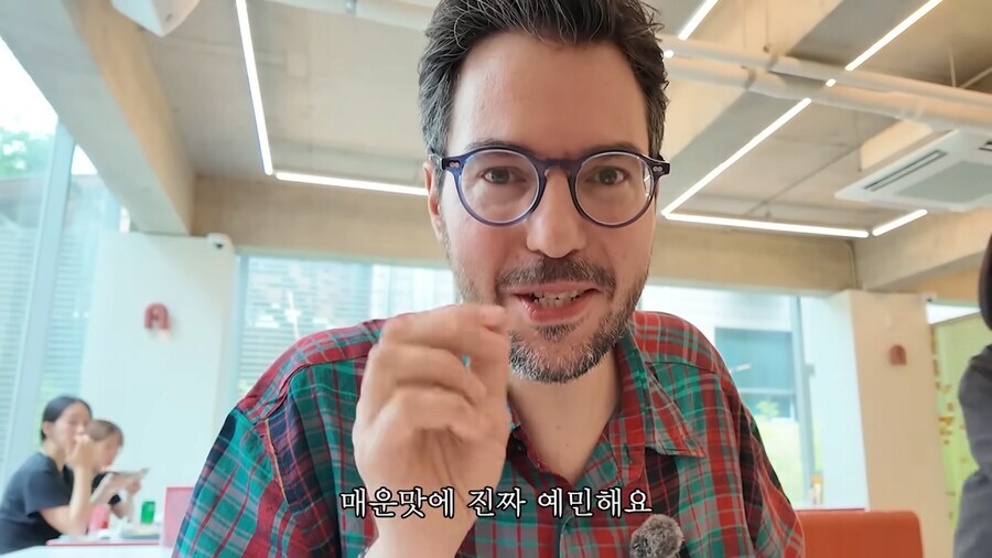 자랑스런 k문화 츄라이중인 미슐랭스타쉐프_22.jpg