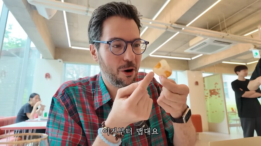 자랑스런 k문화 츄라이중인 미슐랭스타쉐프_24.jpg