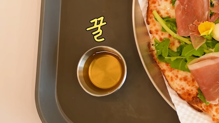자랑스런 k문화 츄라이중인 미슐랭스타쉐프_34.jpg