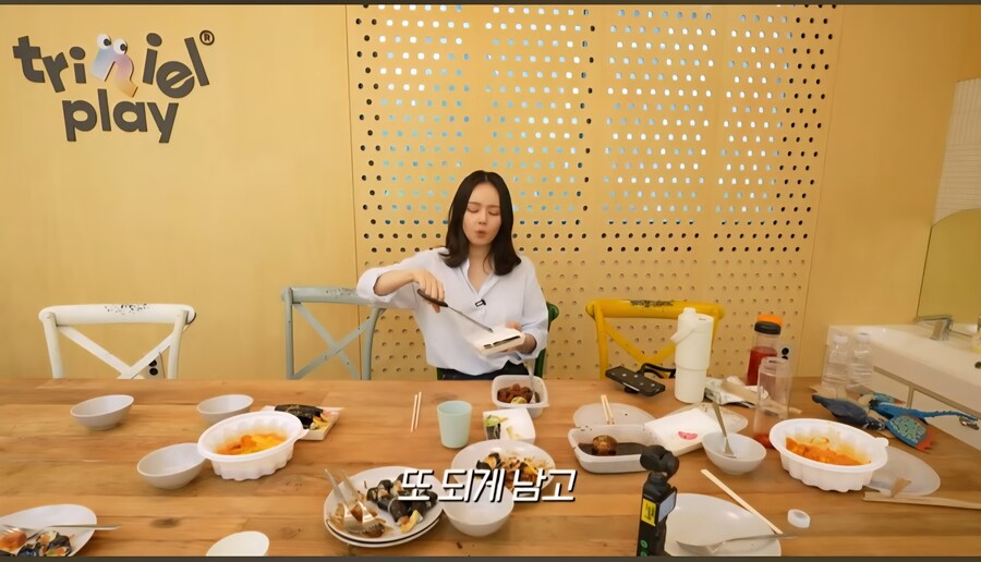 한가인이 생각하는 엄마들이 살 찌는 이유.jpg_10.jpg