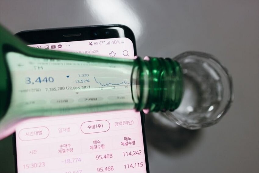 작품명:흘러내리는 주가_1.jpg