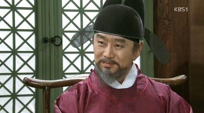 사극에만 나오면 갑자기 수상해지는 배우_3.jpg