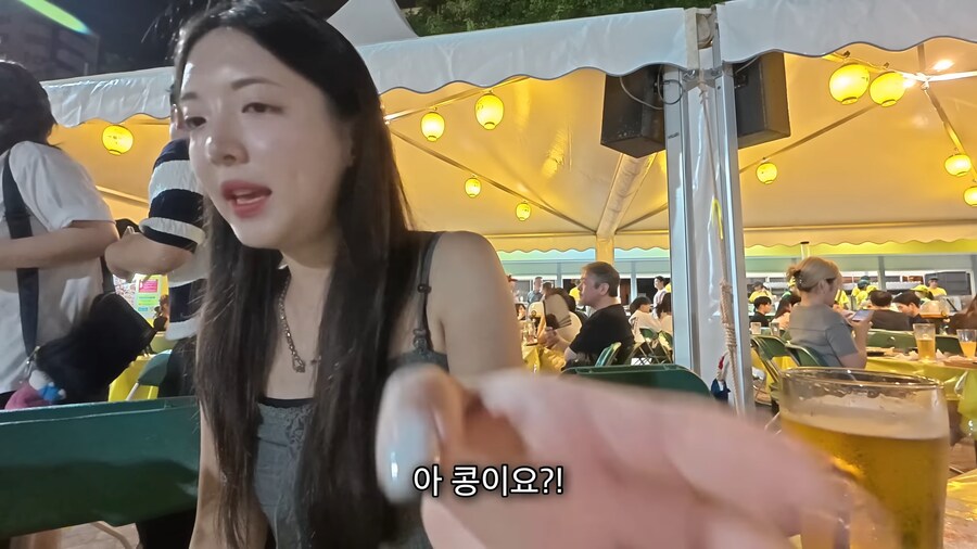 시청자들이 전혀 공감하지 못하는 여행 유튜버.jpg_15.png