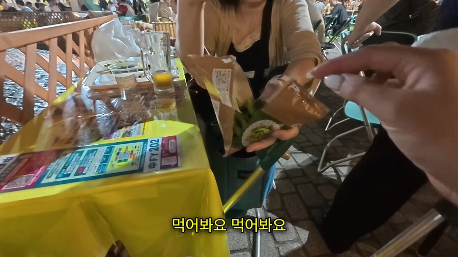 시청자들이 전혀 공감하지 못하는 여행 유튜버.jpg_16.png
