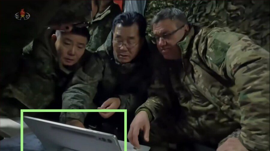 북한 선전영상에 찍힌 태블릿_1.jpg