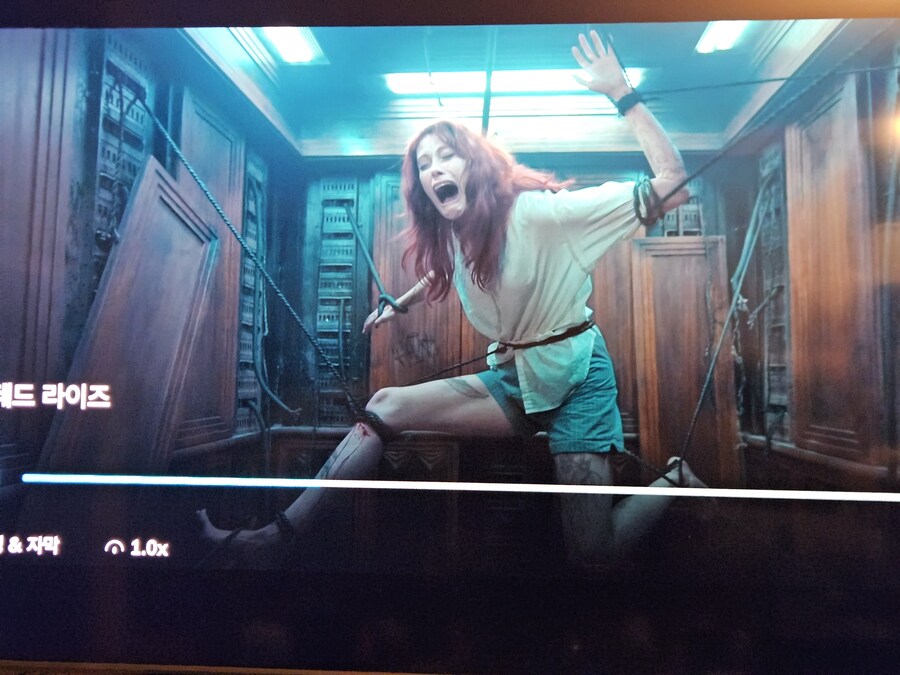 아니 무서운 장면인데 웃음 터졌네 ㅋㅋ_1.jpg
