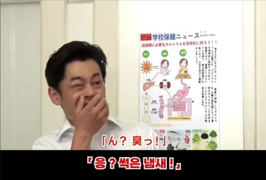 어느 나라든 똑같은 비 온뒤 여고 모습 jpg._7.jpg