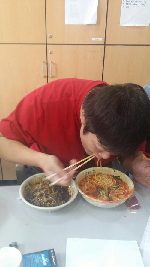 유민상식 짬짜면_1.jpg