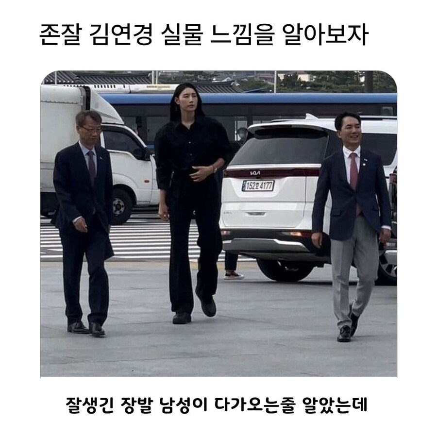 그날 인류는 떠올렸다._1.jpg