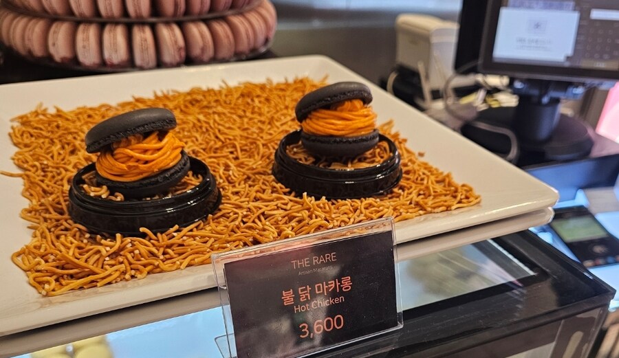 한국음식이 외국에서 이상하게 변하는건 우리 업보임_1.jpg