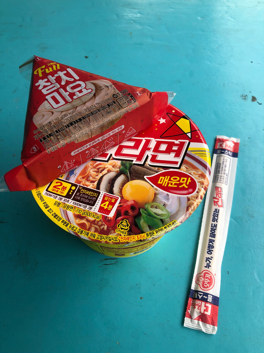 실용성 까지 챙긴 피규어_2.jpg