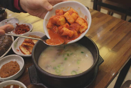국밥 먹을때 불호인 장면_1.jpg