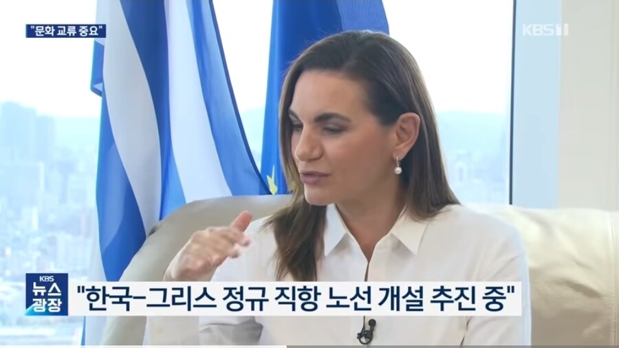 케데헌이 인기라고 직항노선 추진하는 나라_4.jpg