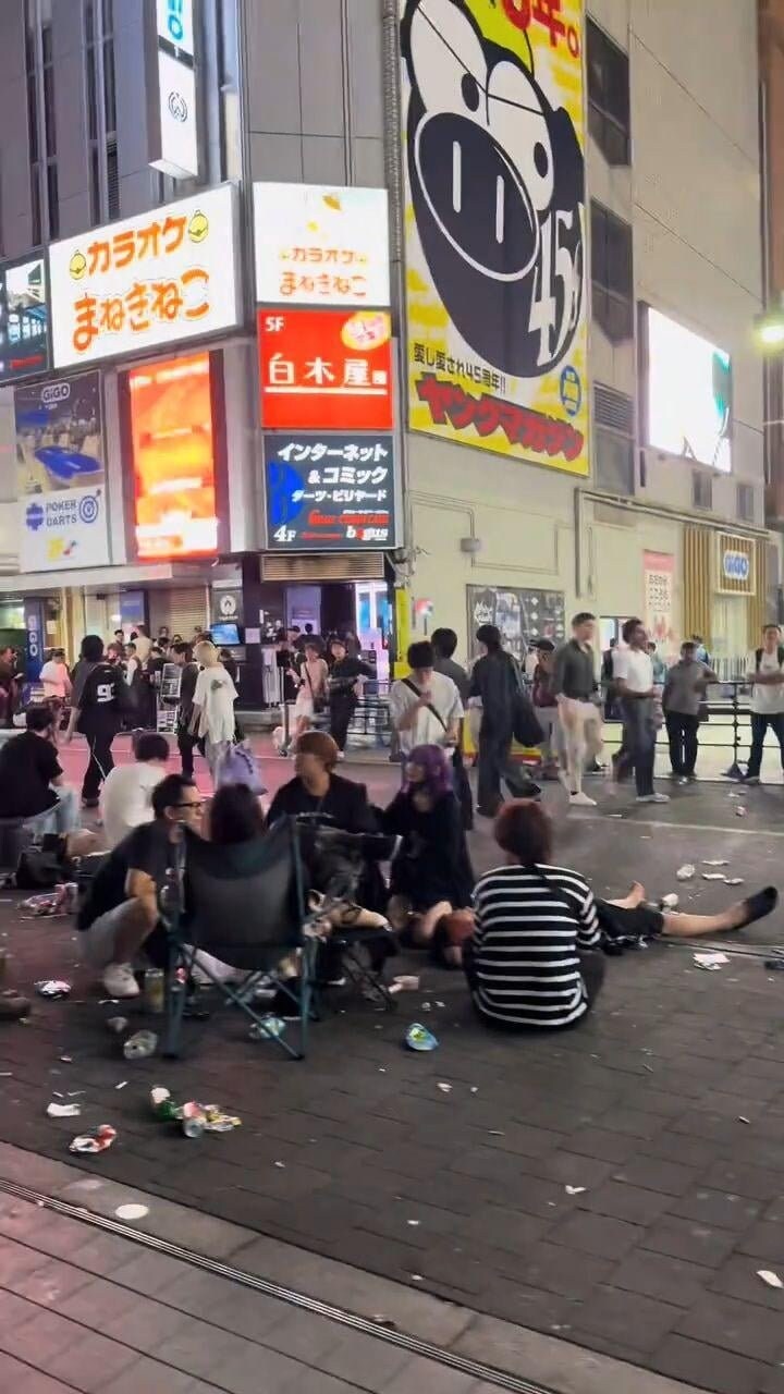 흔한 일본 신주쿠 밤거리 풍경.jpg_6.jpg