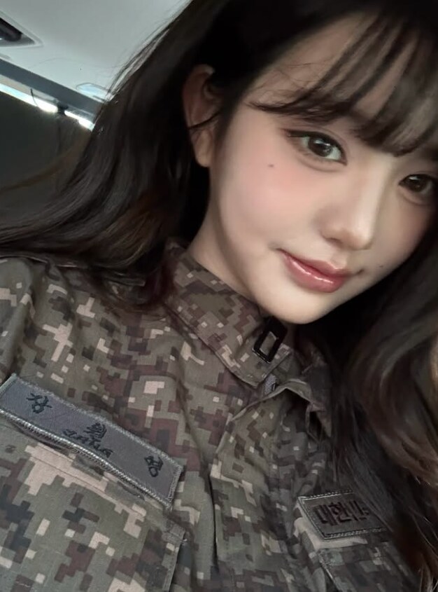 잘못된 점 3가지 이상 찾았으면 군필_6.png