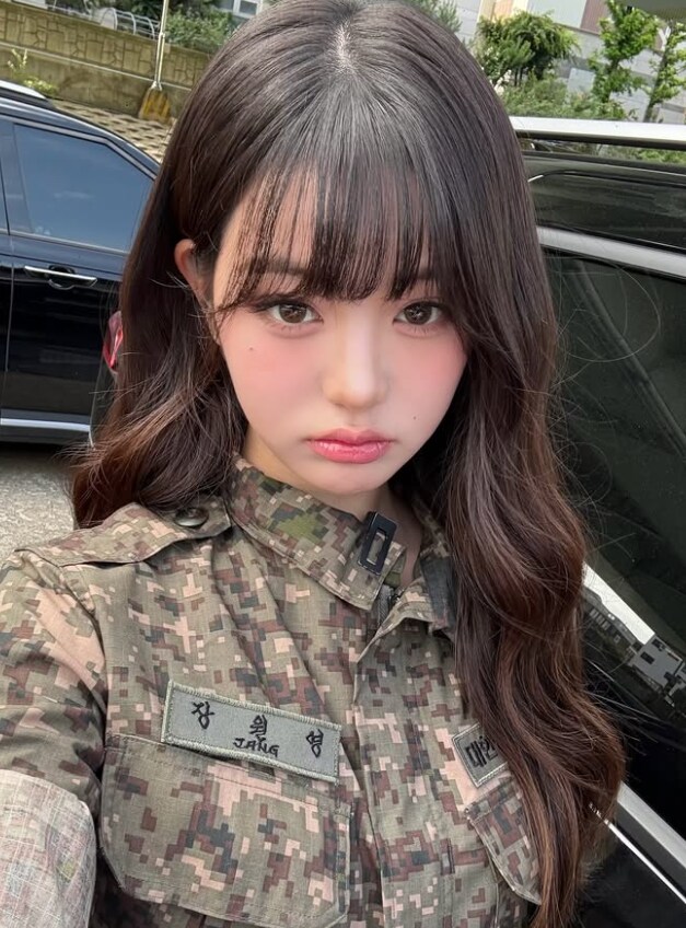 잘못된 점 3가지 이상 찾았으면 군필_9.png