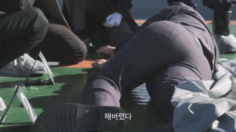 용의자 X의 혼잣말_5.jpg