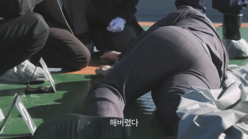 용의자 X의 혼잣말_6.jpg