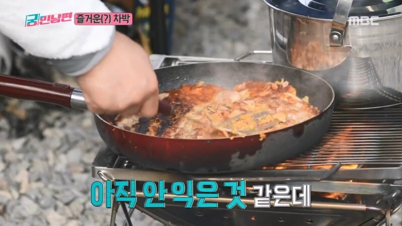 요리프로그램에서 나왔던 삼겹살김치전을 따라해봤다._22.jpg