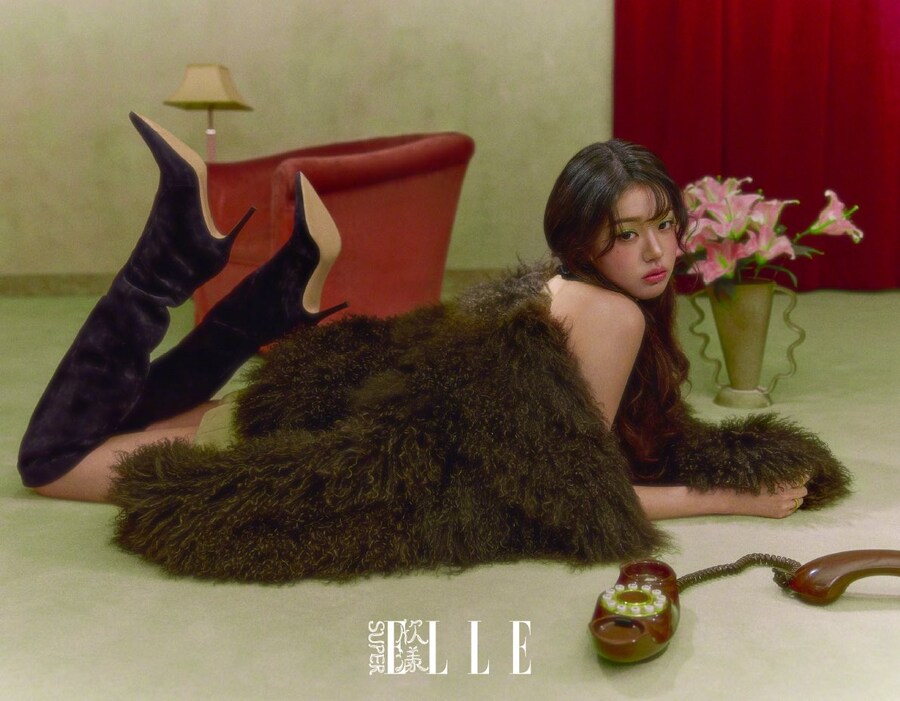 호불호 갈리는 장원영 화보_2.jpg