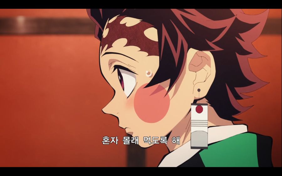 [귀멸] 탄지로 여장 꽤 어울렸어_2.jpg