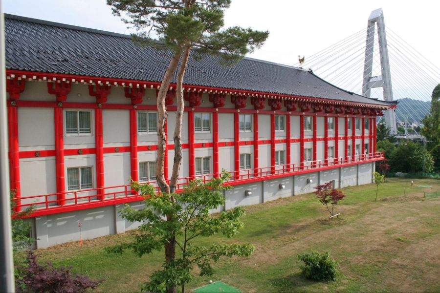 일본, 상당히 독특한 분위기의 숙박시설_1.jpg