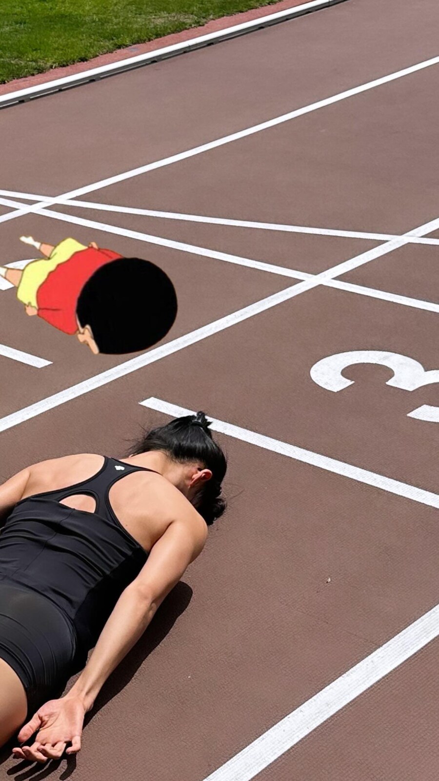 짱구처럼 쓰러진 육상 선수 jpg_3.jpg