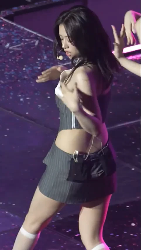 반도의 173cm 아이돌 gif_3.webp