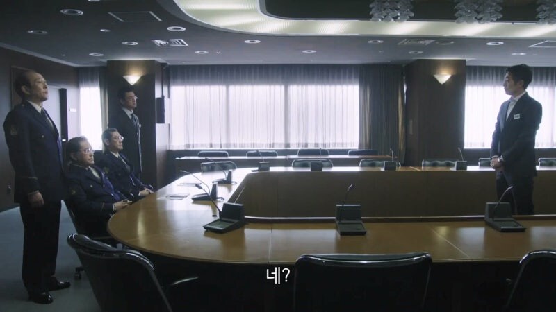 동료들의 신용도가 바닥이 난 캐릭터의 대접_7.jpg