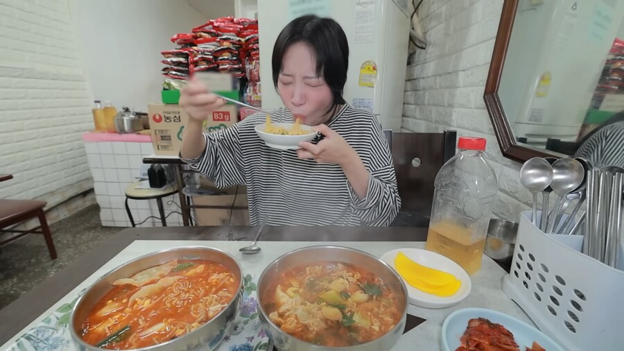 쯔양이 4만원어치도 못 먹은 가게.jpg_10.png
