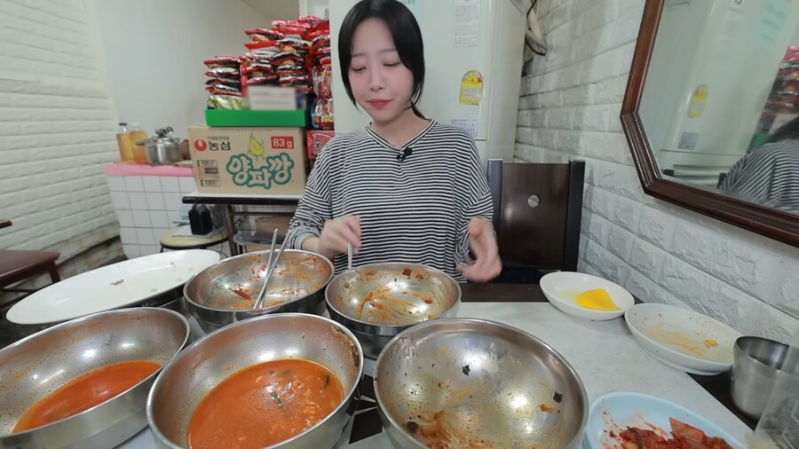 쯔양이 4만원어치도 못 먹은 가게.jpg_24.png